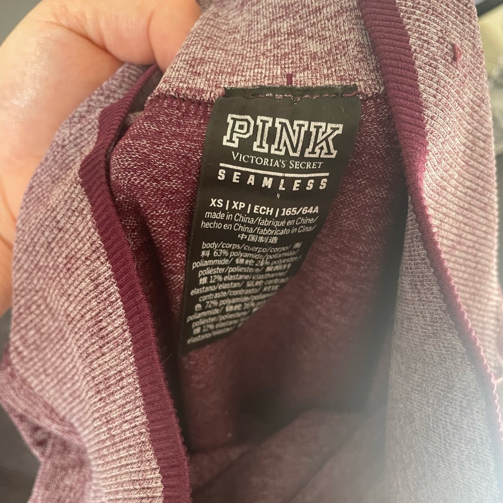 Victoria’s Secret Pink leggings